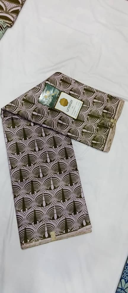UW-007 · Taupe et gris