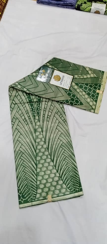 UW-031 · Vert et blanc