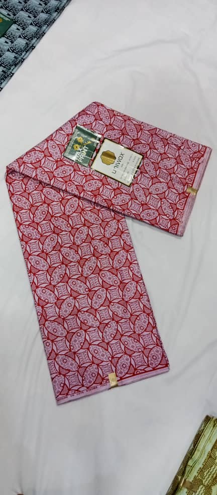 UW-056 · Rose et gris