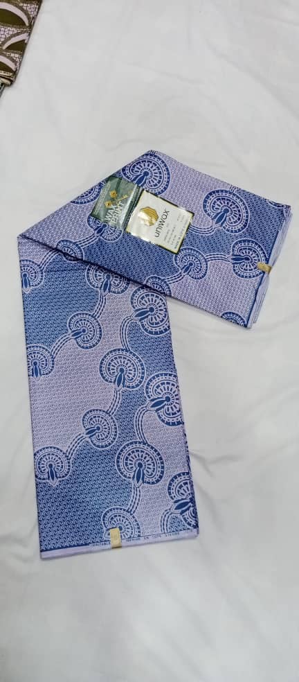 UW-061 · Bleu lavande et gris