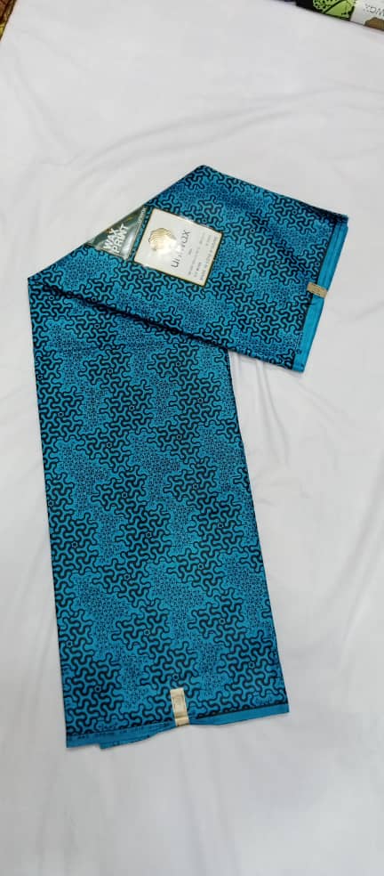 UW-081 · Bleu canard
