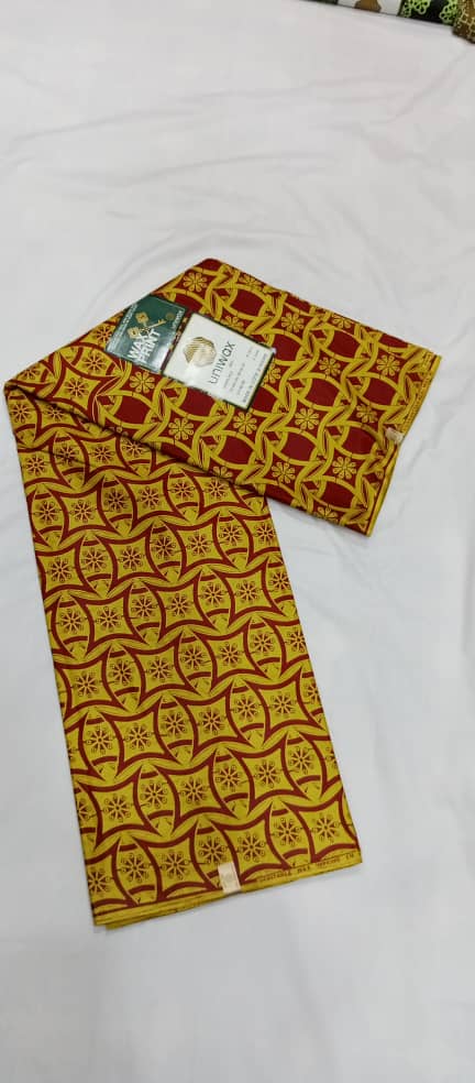 UW-092 · Jaune et rouge