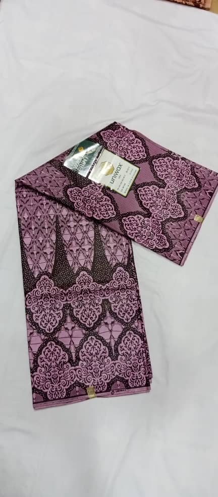 UW-099 · Rose poudré et noir
