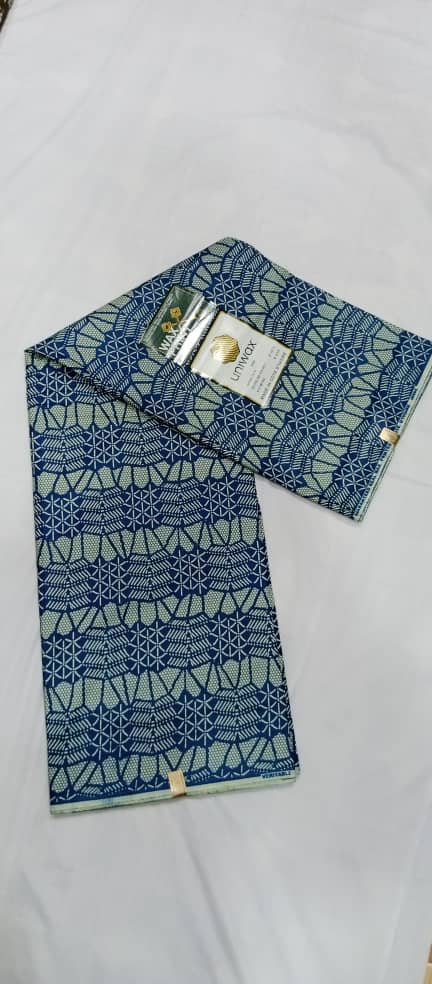 UW-100 · Bleu denim et vert